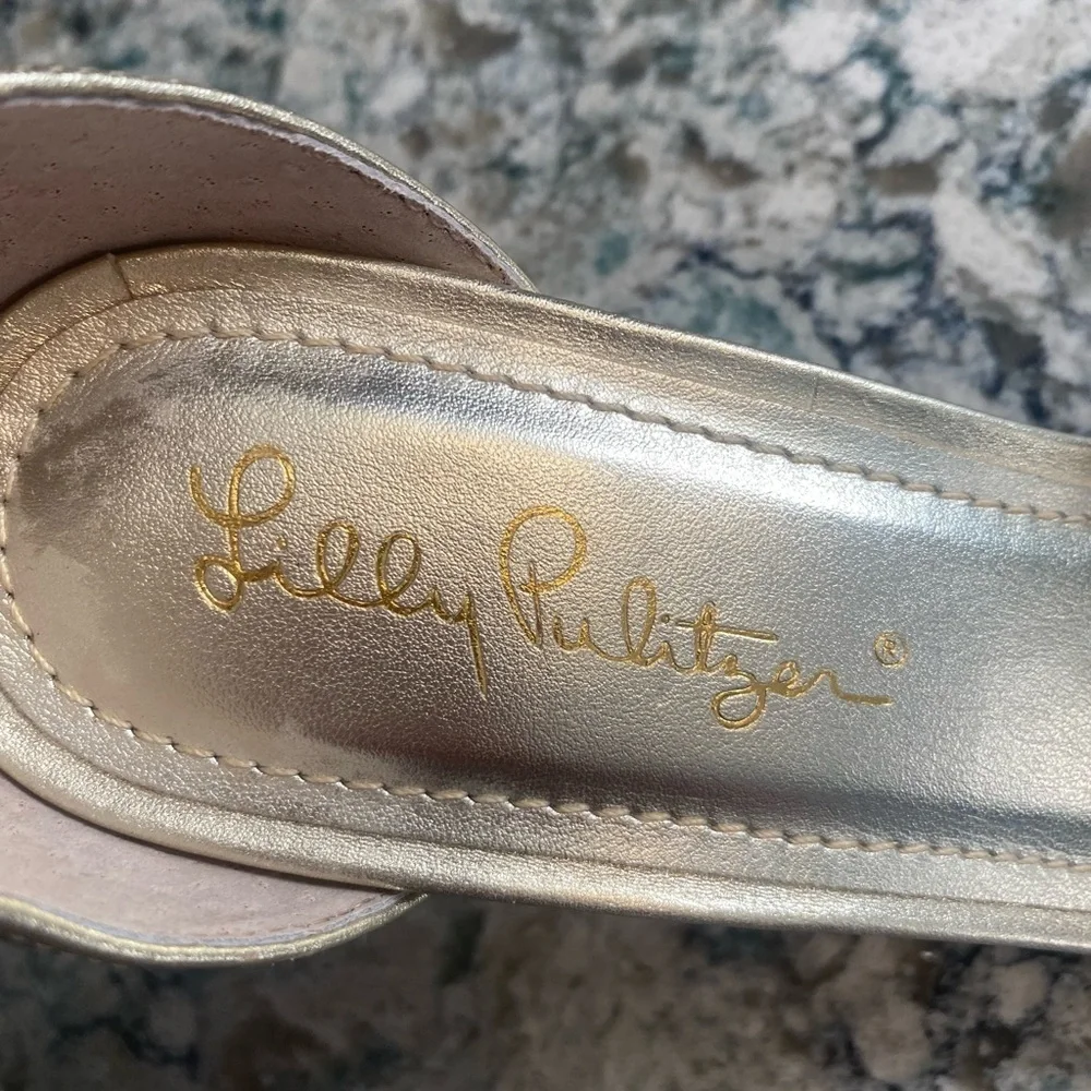 ✨ Lilly Pulitzer Gold Metallic Ankle Strap Heels – Size 7M – Made in Brazil